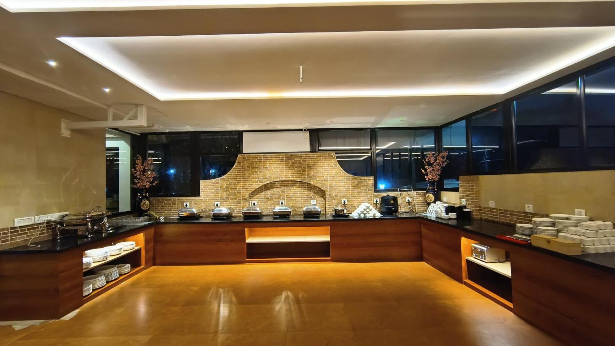 Treebo Trend Green Valley Beach Resort Dona Paula Exterior foto